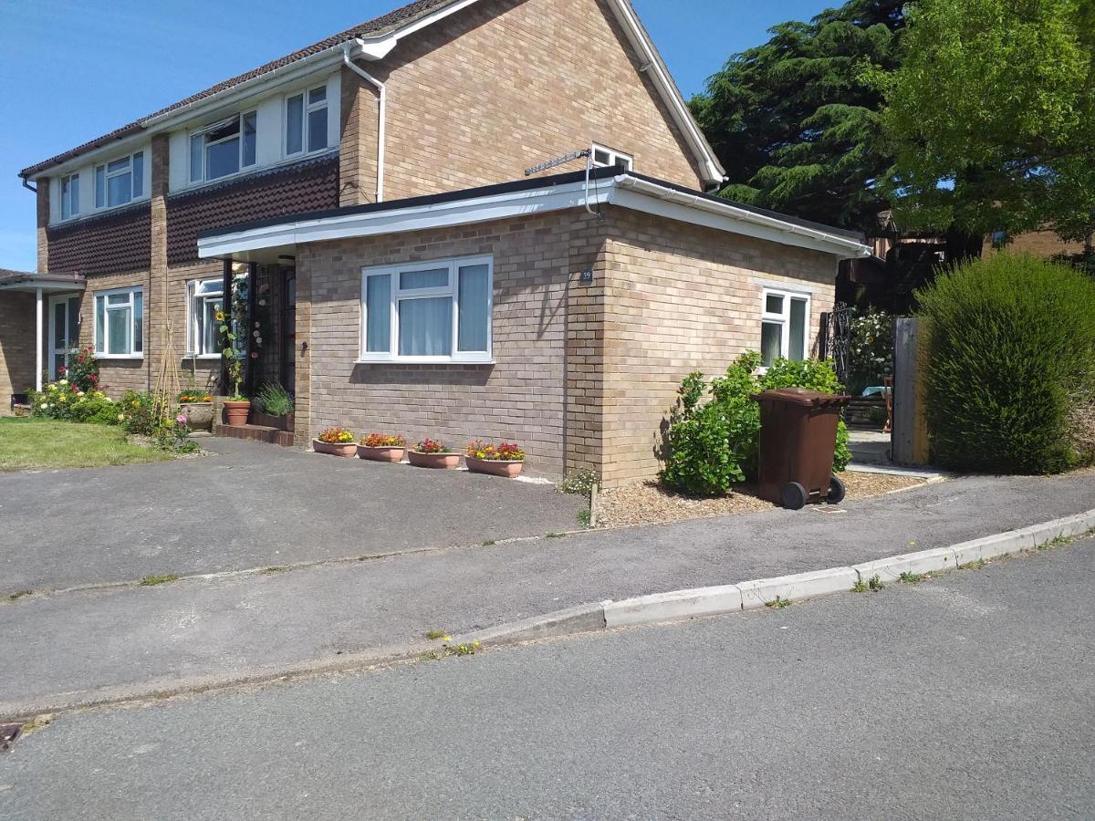 Cheltenham Studio Apartment Exterior photo
